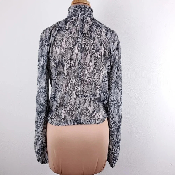 FAVLUX snake print chiffon top size L - Picture 3 of 10